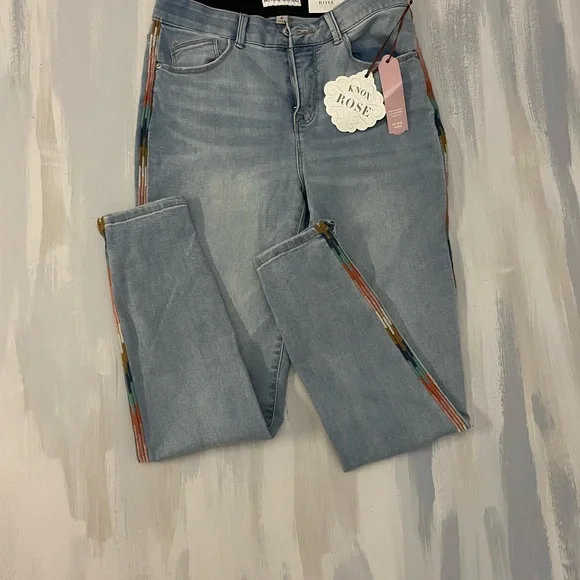Knox Rose Jeans. Size 6 / no gap waist/ stretchy material/ flexible Fit 👖 - Picture 3 of 16